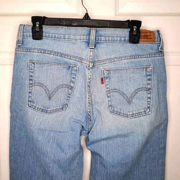 Levi's 515 Cuffed Denim Capris Size 8 - Picture 5 of 7